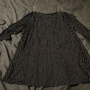 Torrid 2x off the shoulder shirt